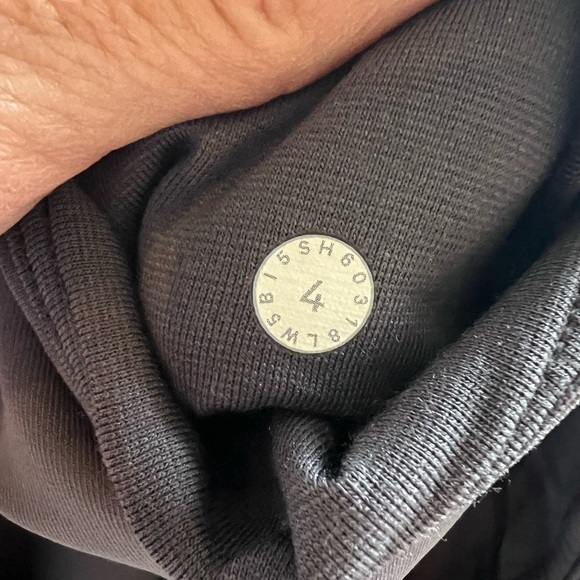 lulemon Principal Dancer Corsetry
Tight *28" size 4 - Picture 4 of 8